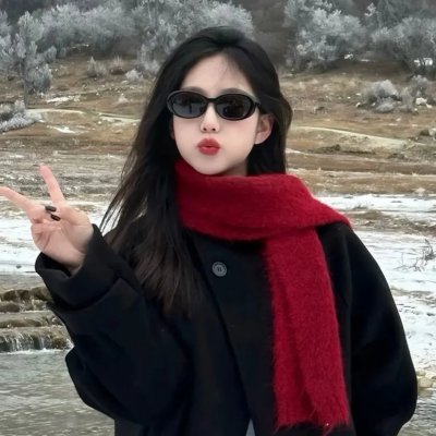 黑猫艳妇